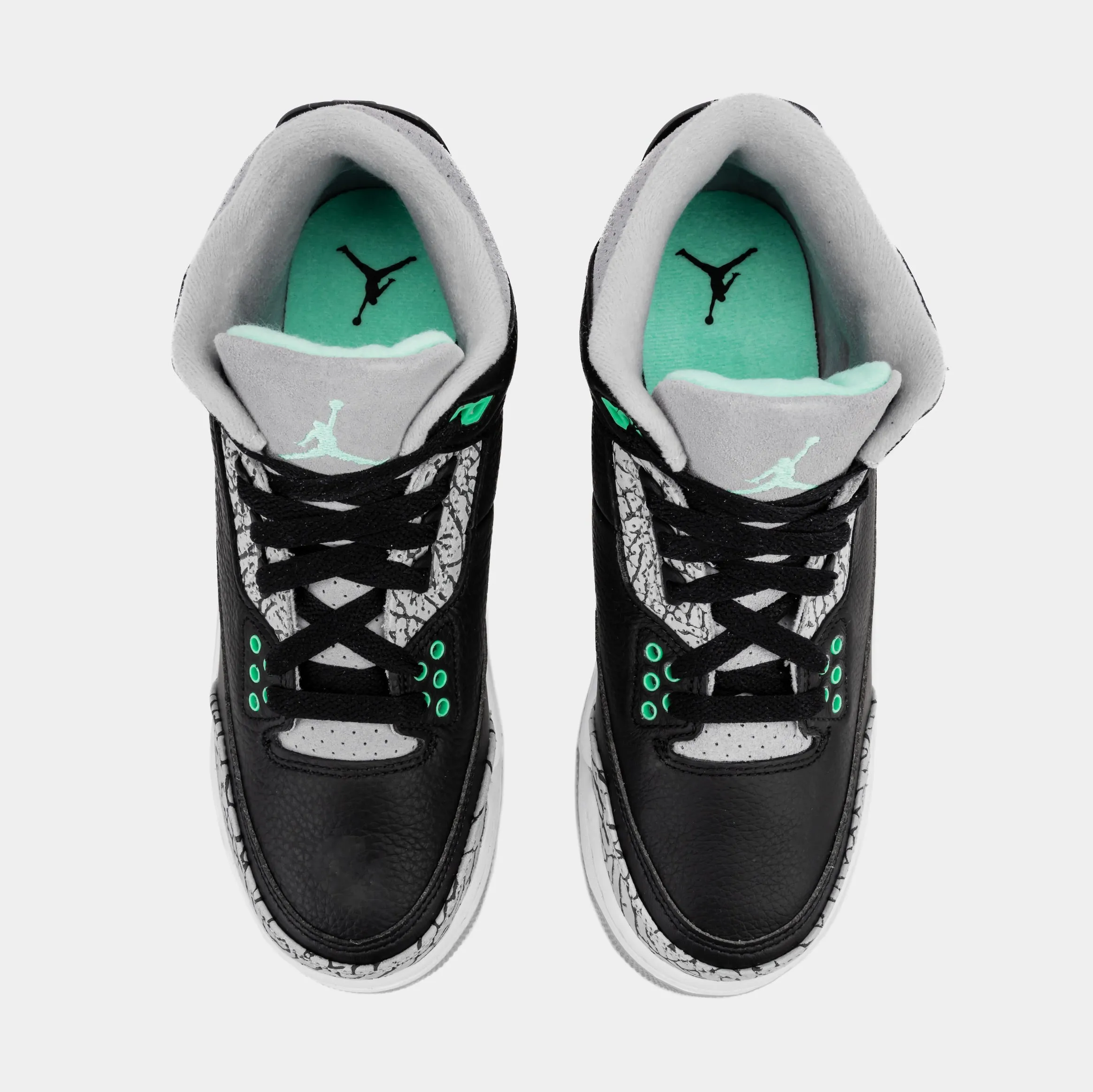 Air Jordan 3 Retro Green Glow Grade School Lifestyle Shoes (Black/Green Glow/Wolf Grey/White)