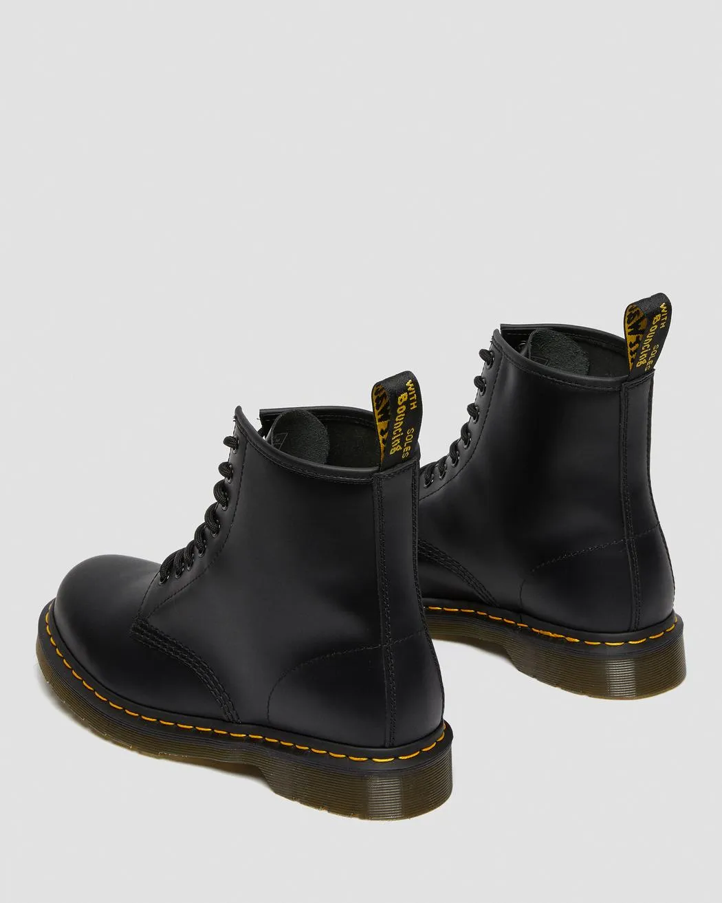 Dr. Martens UNISEX 1460 SMOOTH LEATHER LACE UP BOOTS (Black)