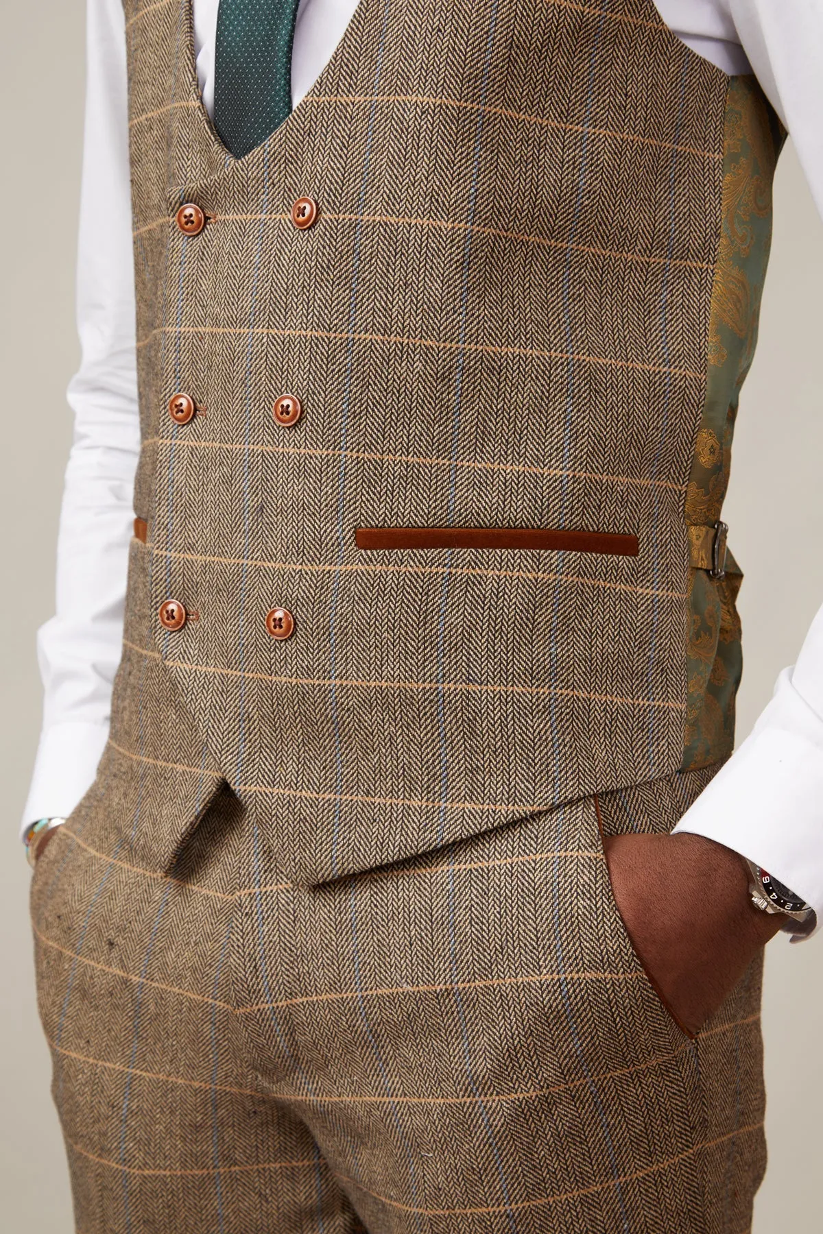 DX7 - Tan Tweed Check Three Piece Suit With Double Breasted Waistcoat