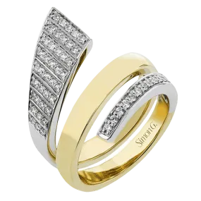 Fashion Ring in 18k Gold with Diamonds