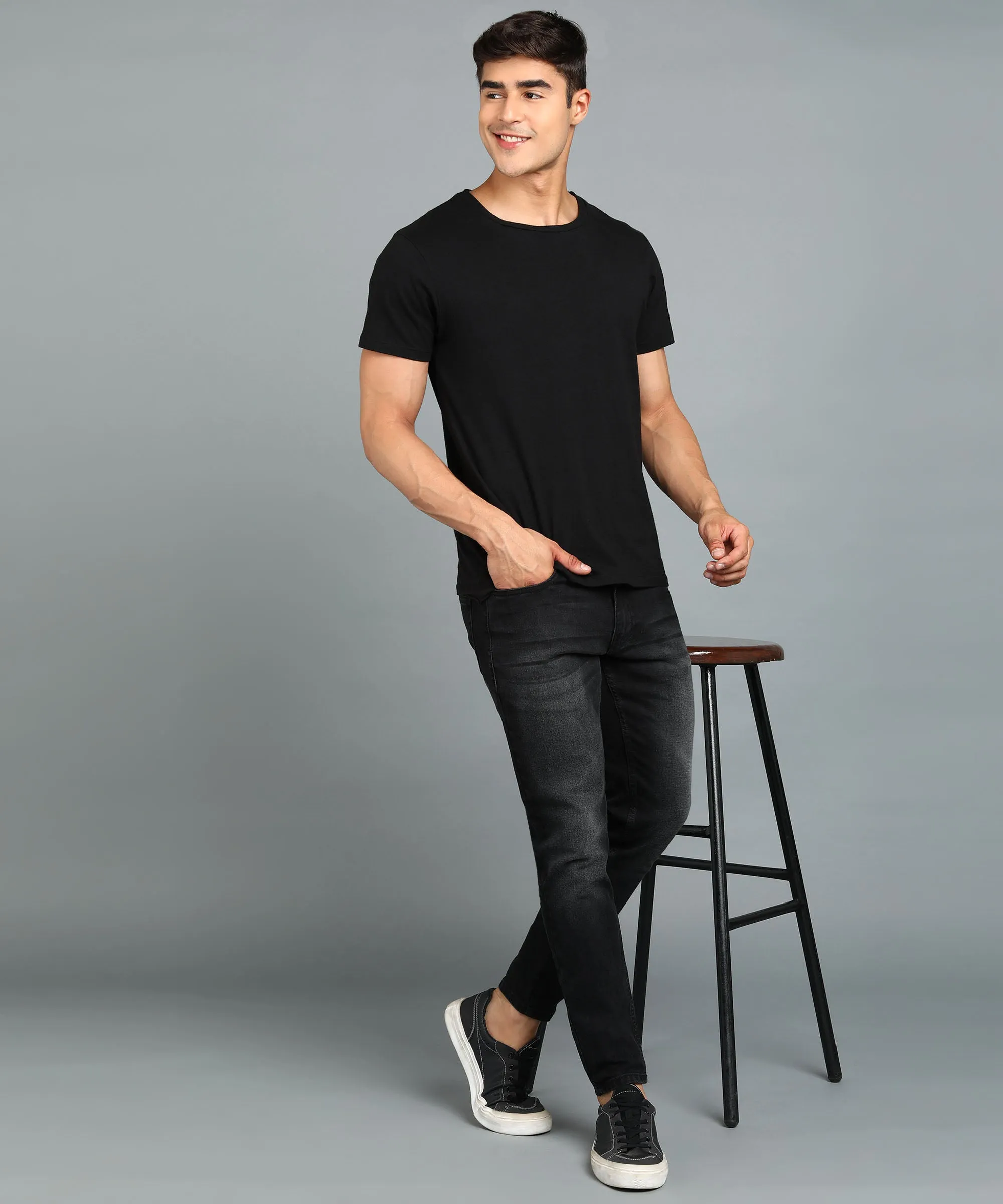 Men's Black Slim Fit Washed Jeans Stretchable